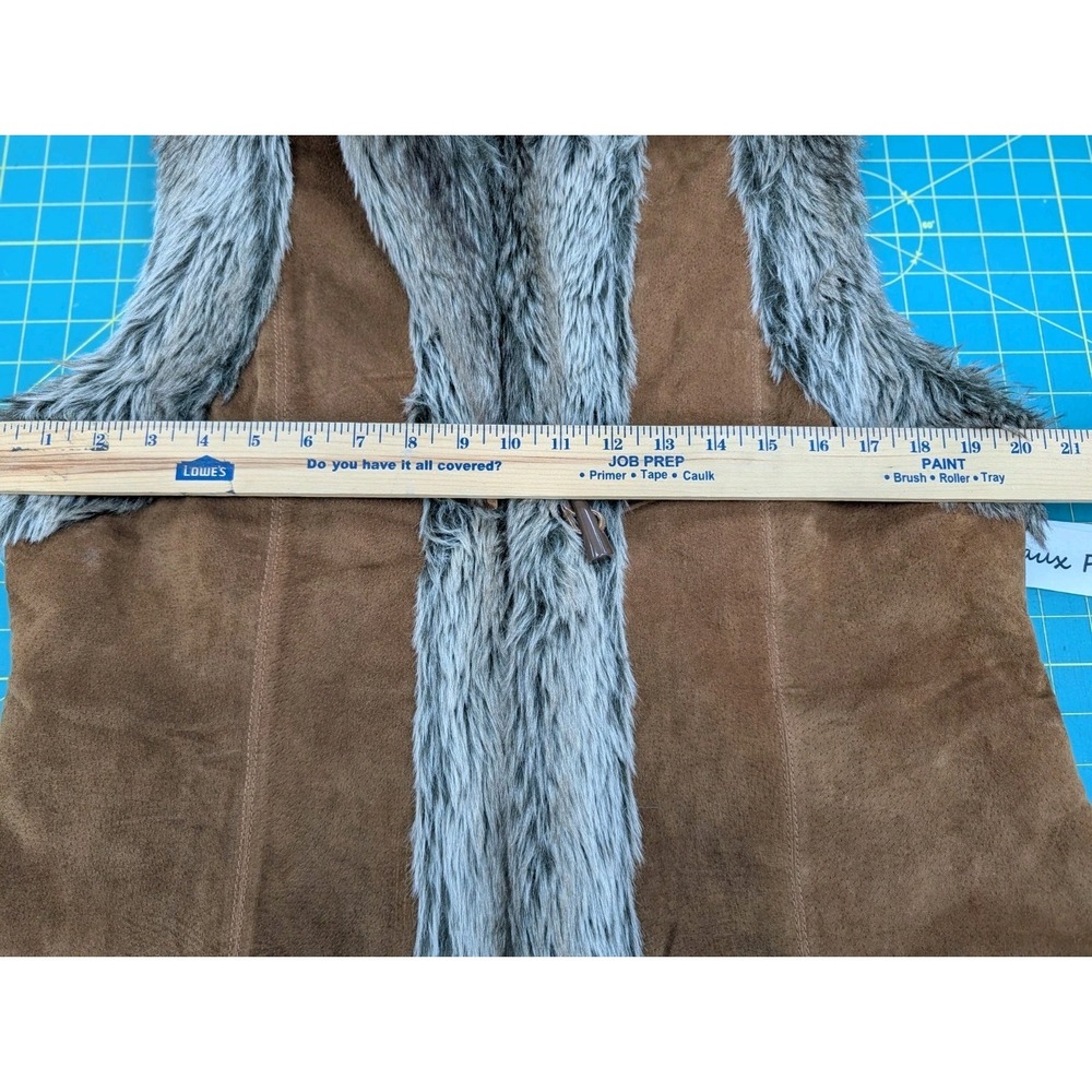 LAL LIve A Little Size XL Lined Faux Fur Brown Suede NEW Vest - Picture 10 of 12